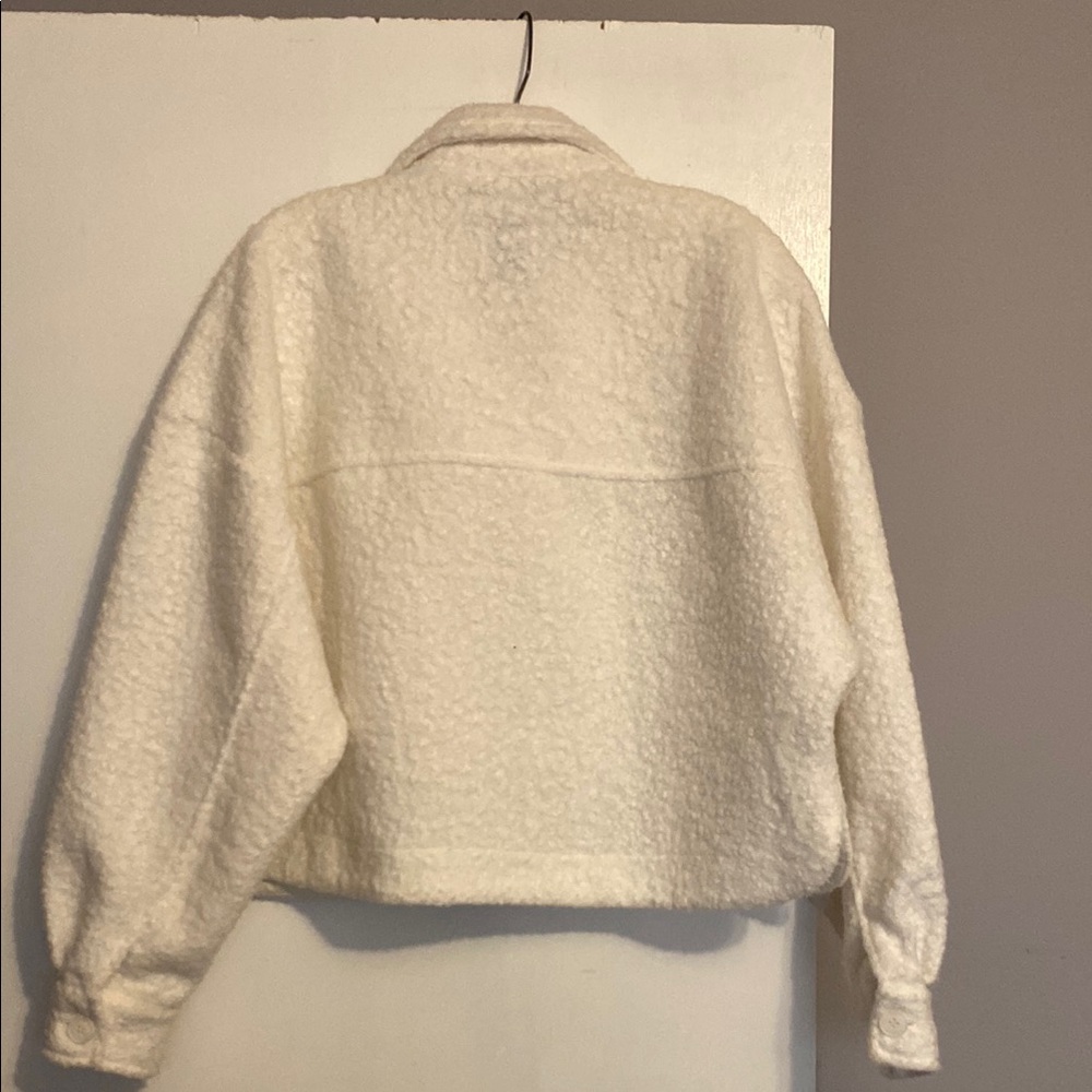 SO White Teddy Jacket with Cropped Boxy Fit and Textured Fabric - Picture 5 of 5
